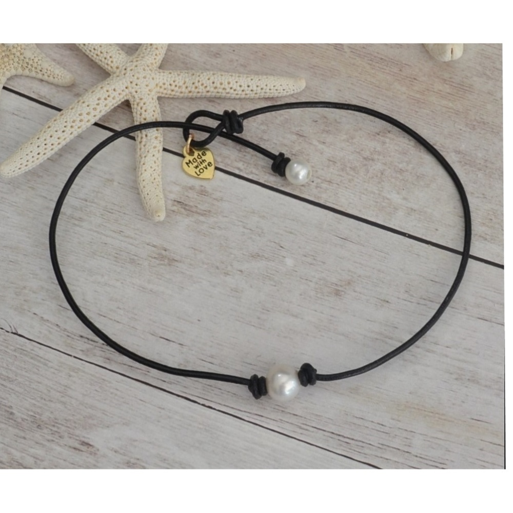Leather and Freshwater Pearl Choker Necklace